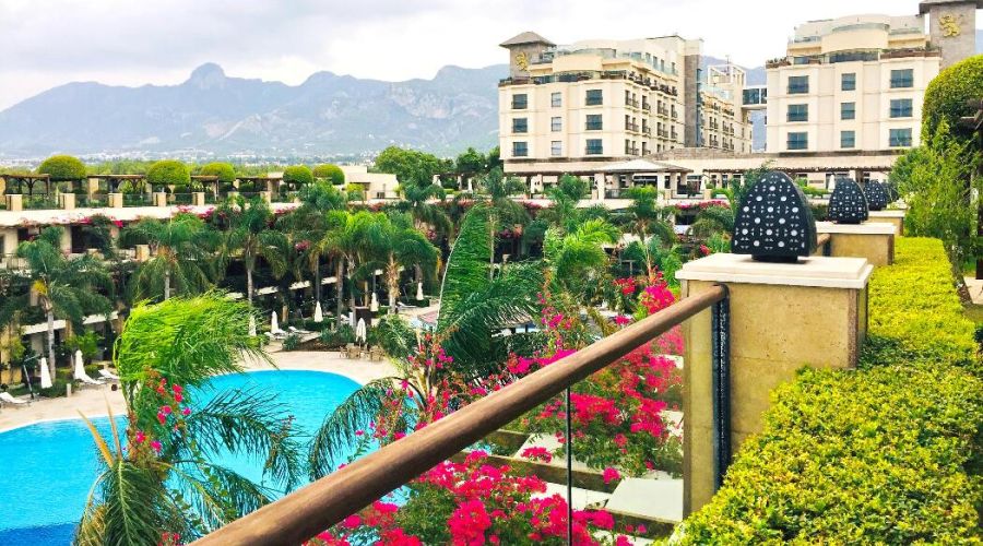 Cratos Premium Hotel & Casino