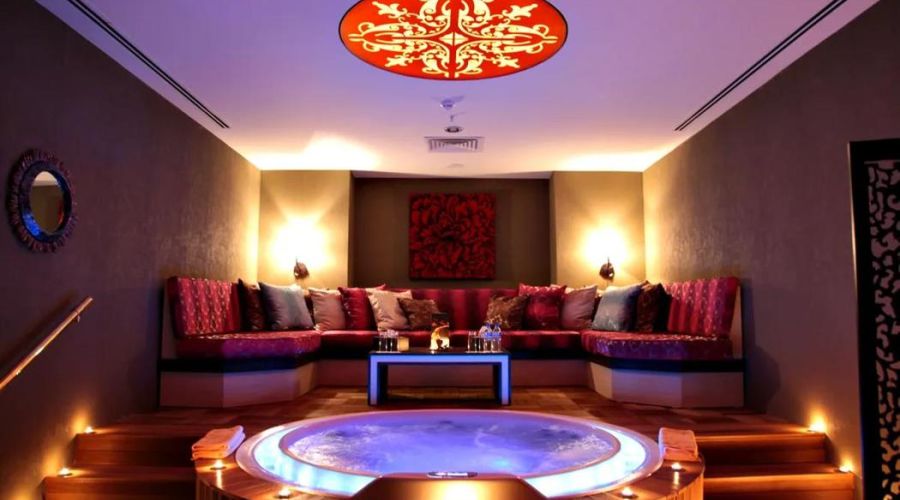 Cratos Premium Hotel & Casino