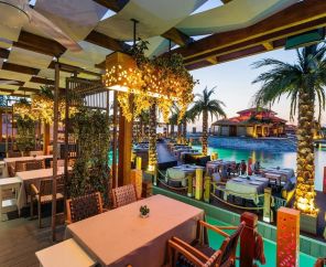Cratos Premium Hotel & Casino