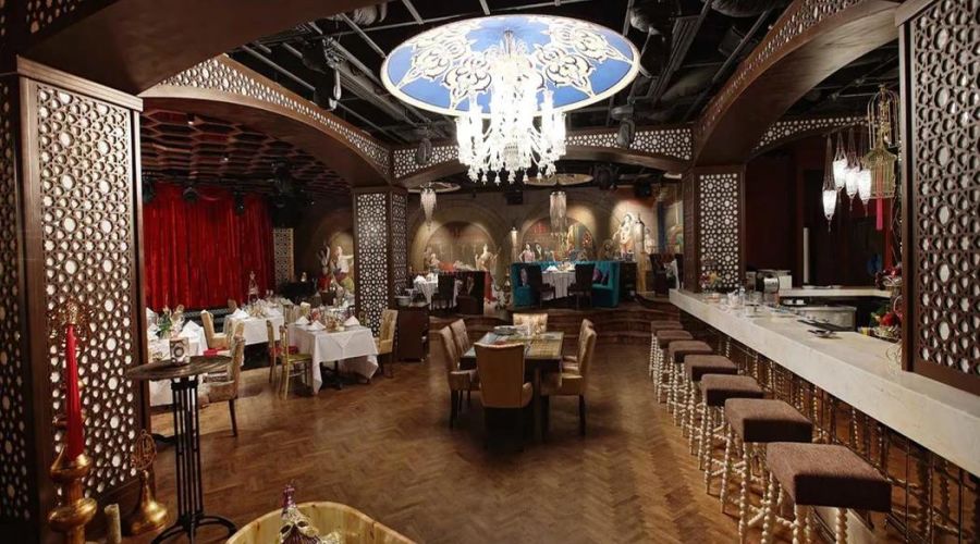 Cratos Premium Hotel & Casino