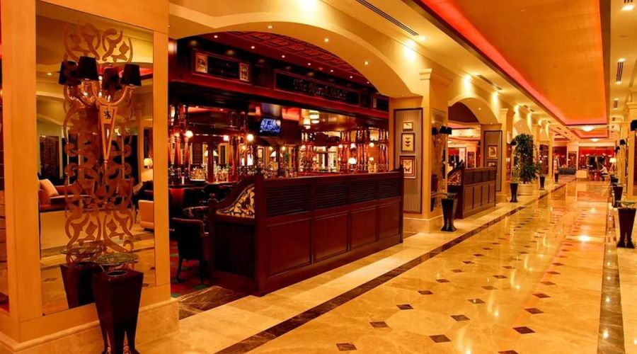 Cratos Premium Hotel & Casino