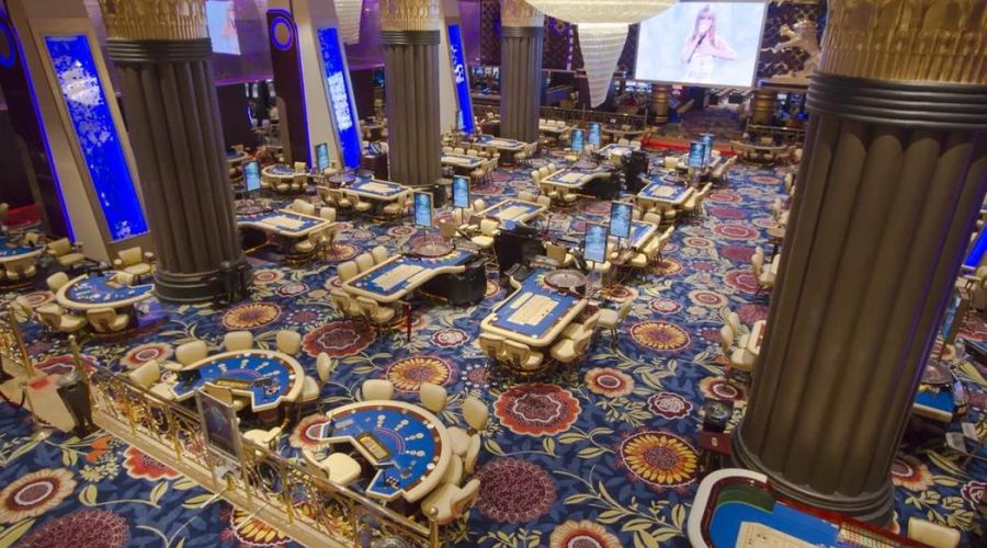 Cratos Premium Hotel & Casino