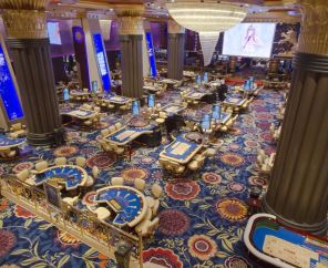 Cratos Premium Hotel & Casino
