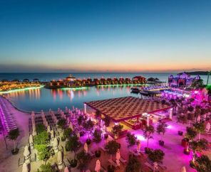 Cratos Premium Hotel & Casino