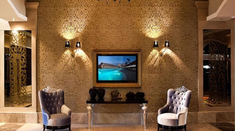 Cratos Premium Hotel & Casino