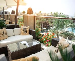 Cratos Premium Hotel & Casino