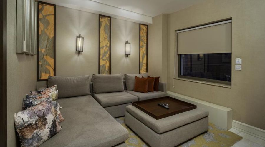 Cratos Premium Hotel & Casino