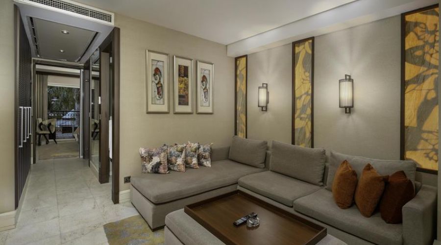 Cratos Premium Hotel & Casino