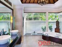 THE LAGUNA RESORT & SPA