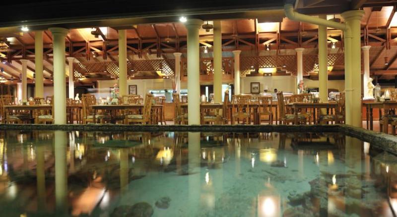 Royal Island Resort