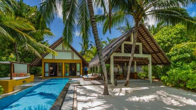 Four Seasons Resort Maldives at Landaa Giraavaru