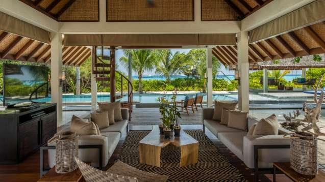 Four Seasons Resort Maldives at Landaa Giraavaru