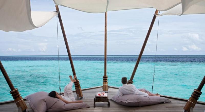 Constance Moofushi Maldives