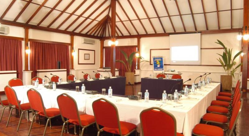 Adaaran Select Meedhupparu