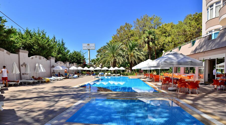 Annabella Park Hotel