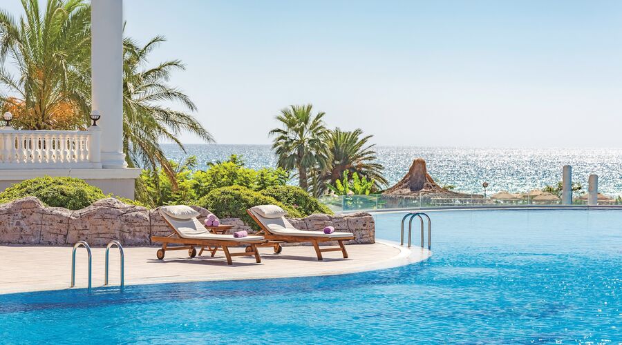 Starlight Resort Hotel