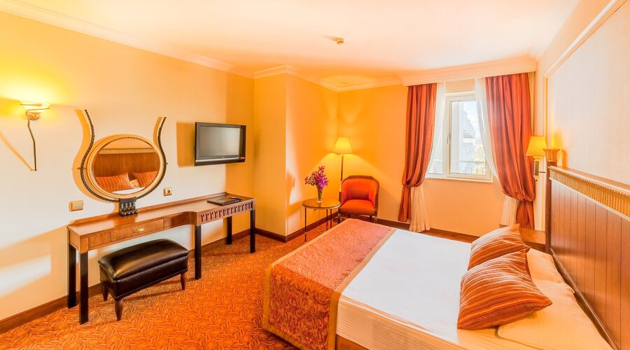 Starlight Resort Hotel