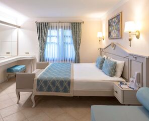 Starlight Resort Hotel