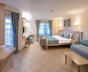 Starlight Resort Hotel