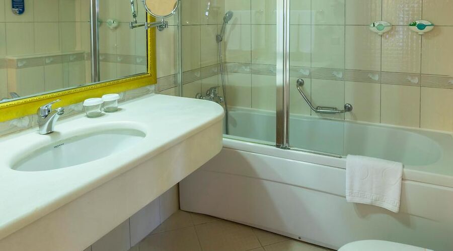 Starlight Resort Hotel