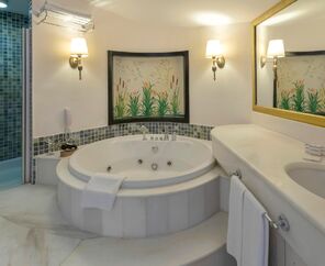 Starlight Resort Hotel