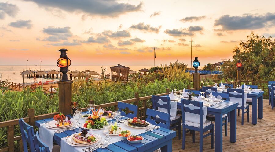 Starlight Resort Hotel