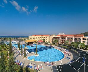 Aqua Fantasy Aquapark Hotel