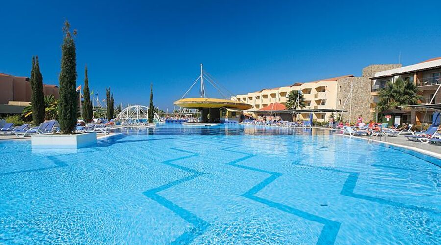 Aqua Fantasy Aquapark Hotel