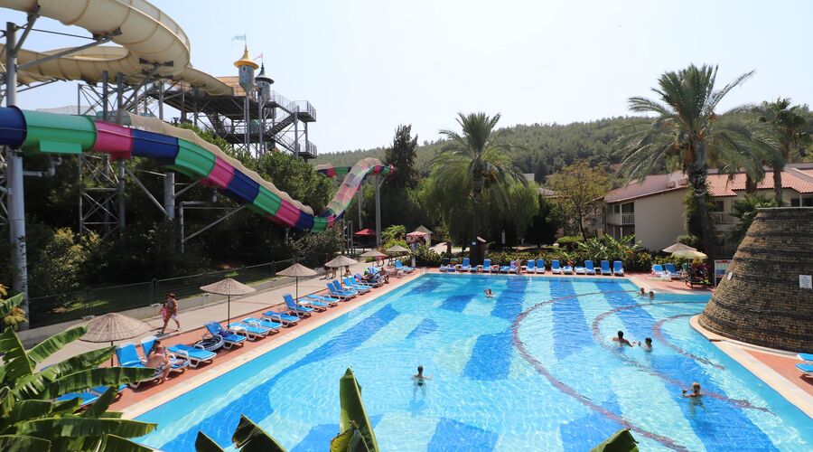 Aqua Fantasy Aquapark Hotel