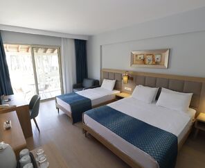 Aqua Fantasy Aquapark Hotel