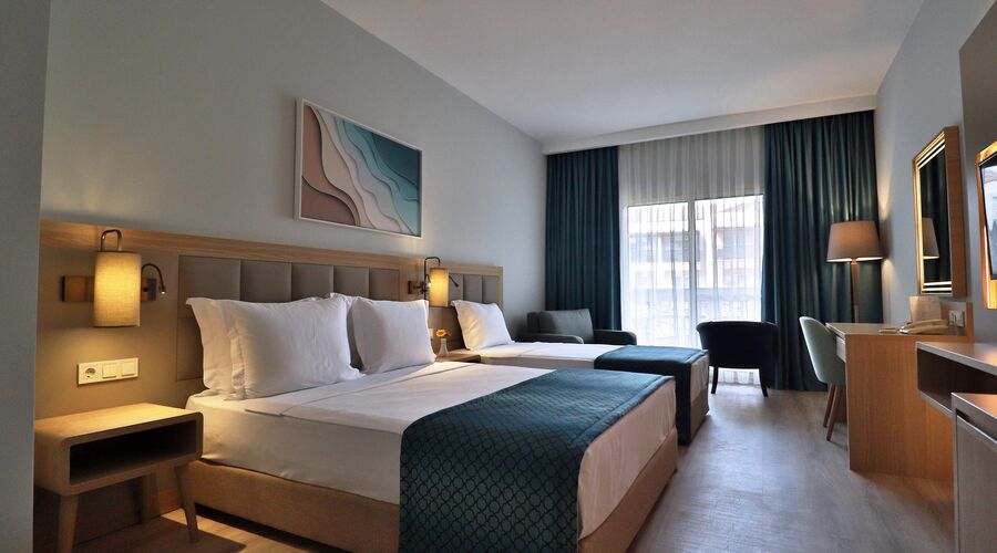 Aqua Fantasy Aquapark Hotel