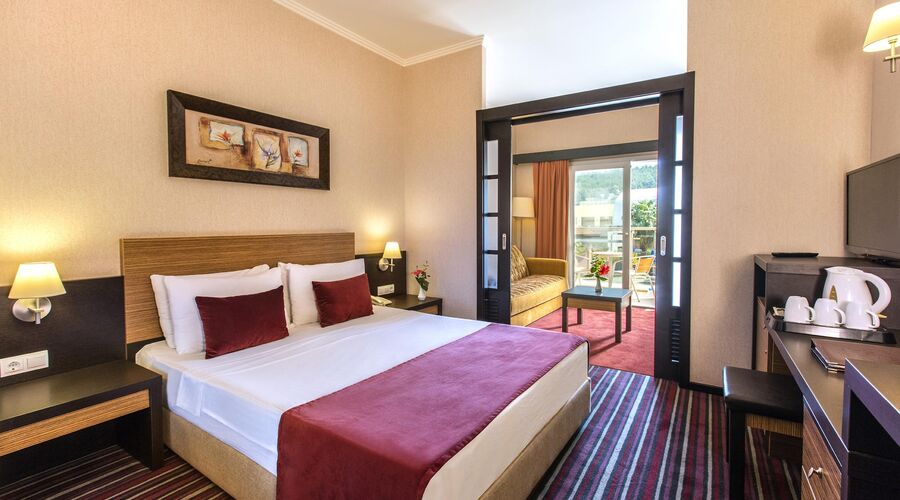 Aqua Fantasy Aquapark Hotel