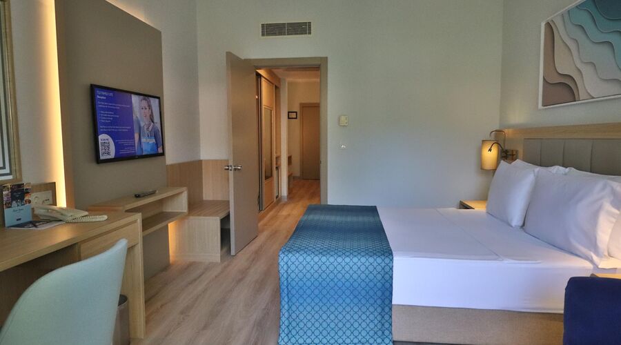 Aqua Fantasy Aquapark Hotel