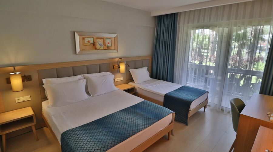 Aqua Fantasy Aquapark Hotel