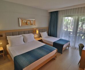 Aqua Fantasy Aquapark Hotel