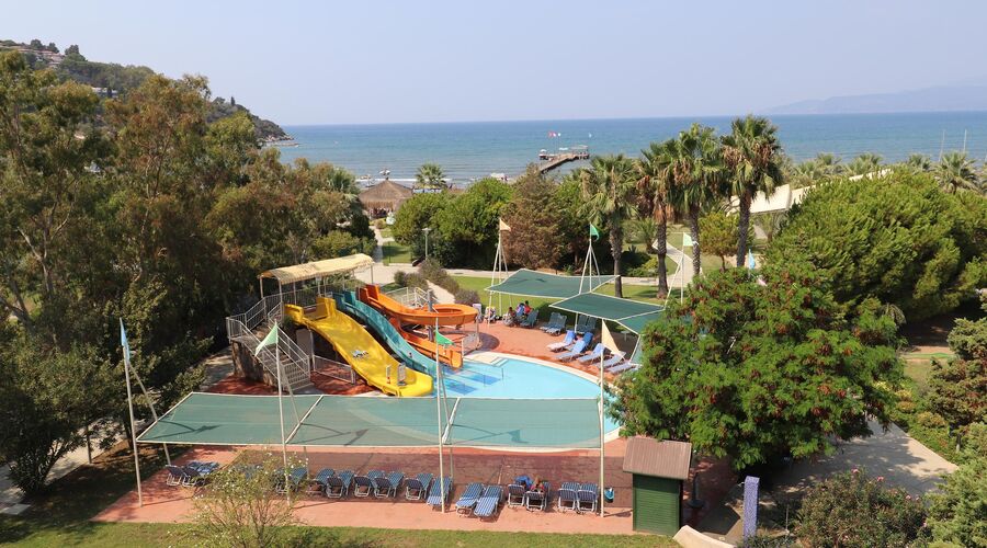 Aqua Fantasy Aquapark Hotel