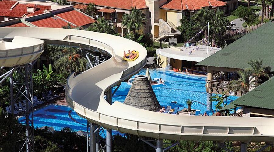 Aqua Fantasy Aquapark Hotel