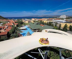 Aqua Fantasy Aquapark Hotel