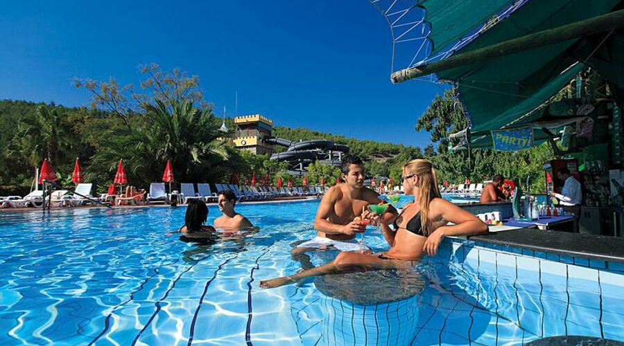 Aqua Fantasy Aquapark Hotel