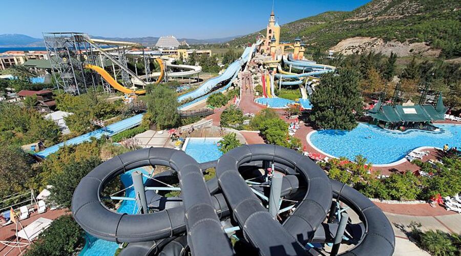 Aqua Fantasy Aquapark Hotel