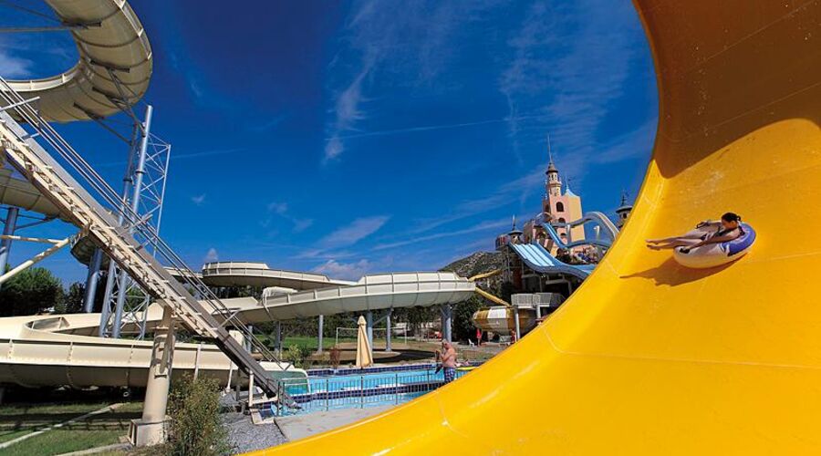 Aqua Fantasy Aquapark Hotel