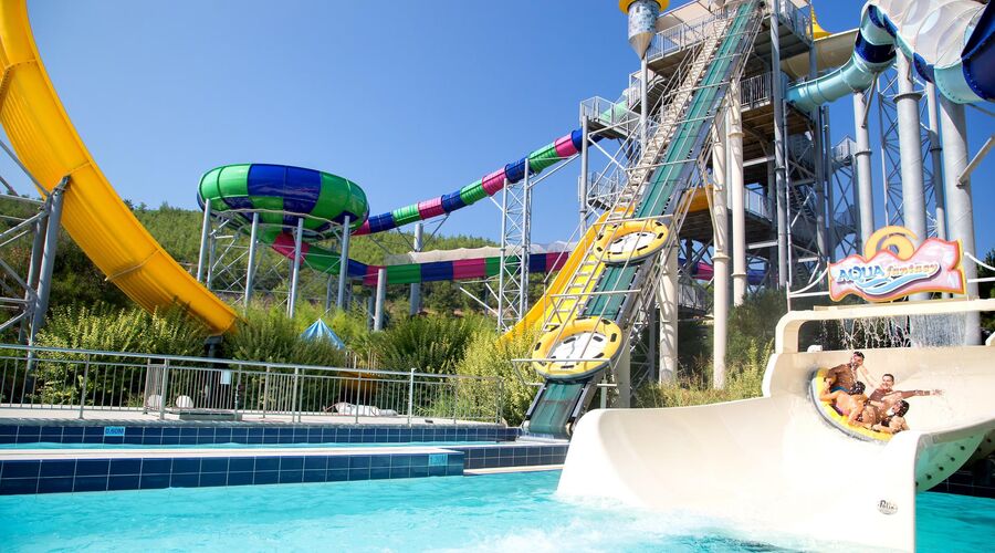 Aqua Fantasy Aquapark Hotel