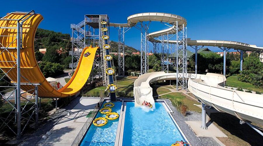 Aqua Fantasy Aquapark Hotel