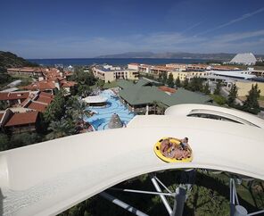 Aqua Fantasy Aquapark Hotel