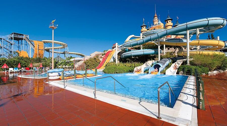 Aqua Fantasy Aquapark Hotel