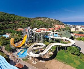 Aqua Fantasy Aquapark Hotel