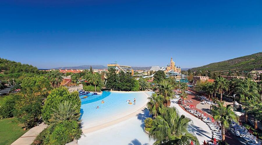 Aqua Fantasy Aquapark Hotel