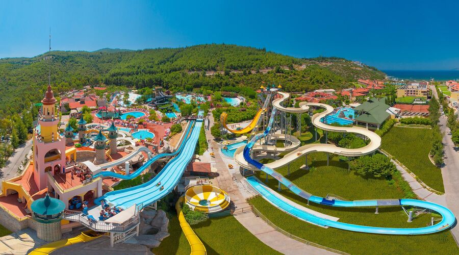 Aqua Fantasy Aquapark Hotel