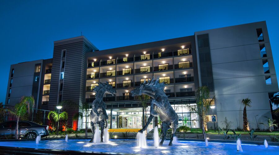 Palm Wings Beach Resort & Spa Kuşadası