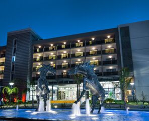 Palm Wings Beach Resort & Spa Kuşadası